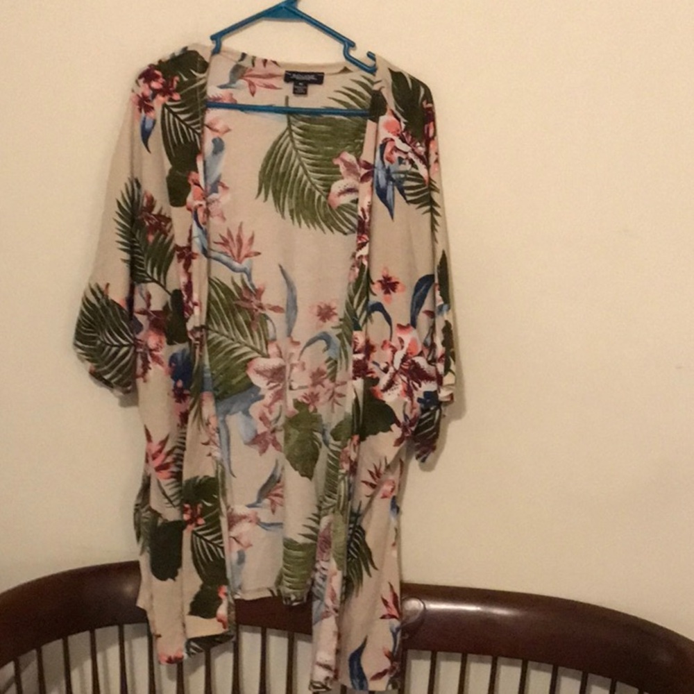 Rouge Helium Tropical Print Cardigan size 4X